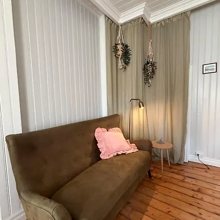 Husegarden Boutique First Floor Lägenhet Vardo